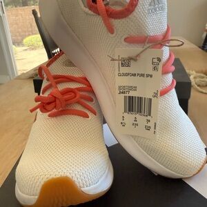 Adidas Cloudfoam Sneakers - White and Orange